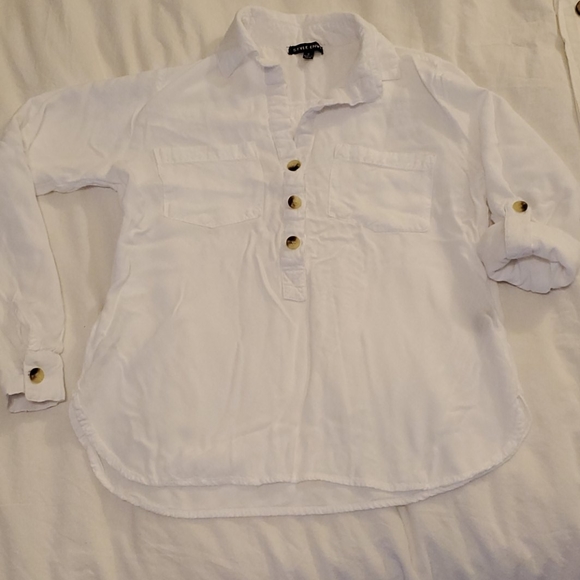 Style Envy Tops - White blouse size small